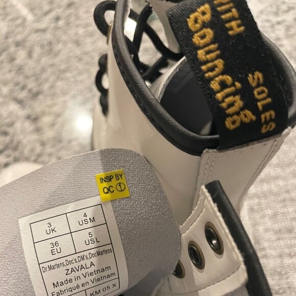 DR MARTENS COMBAT BOOTS WHITE 1460 AIRWAIR RUGGED SZ 3Y Woman5 BIKER CORE MOTO - Picture 7 of 16